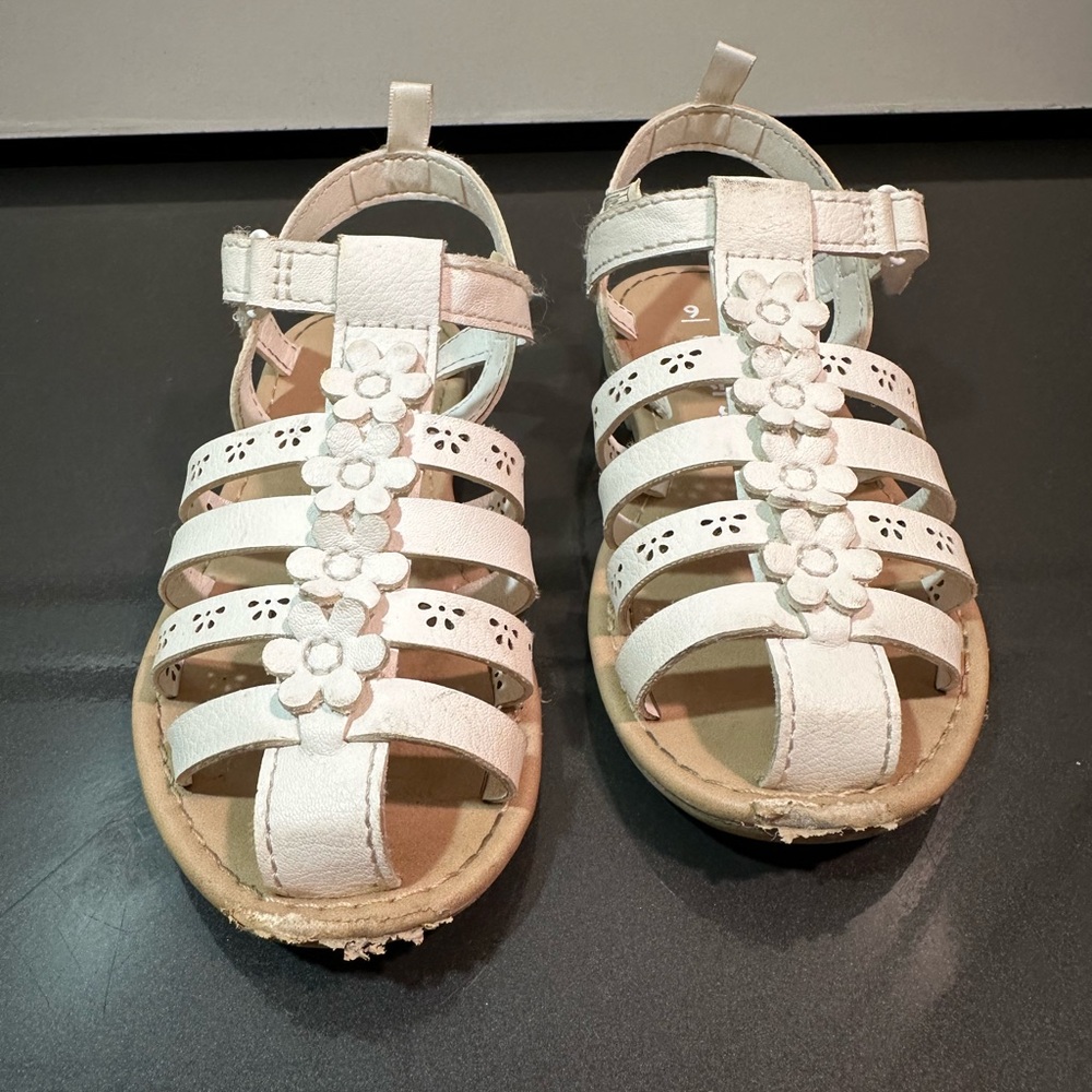Carter’s Girls Sandals Size 9